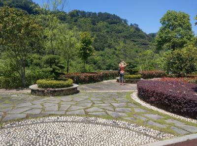 Imag0400 47949282611 O