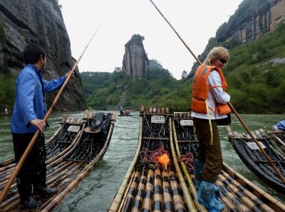 P1090555 50191429572 O