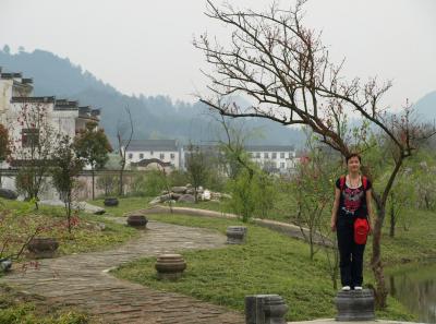 P4076475 16381658760 O